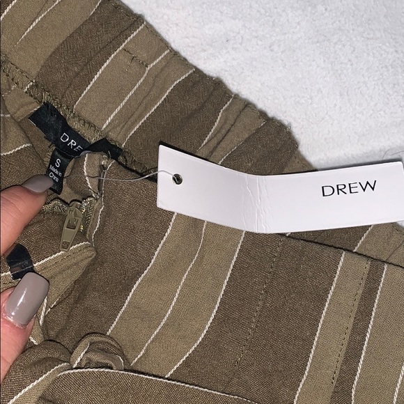 Green stripped shorts - Picture 2 of 2